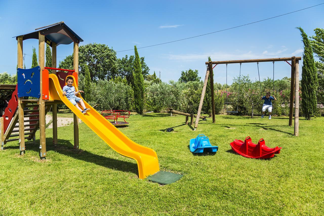 Agriturismo Poggio Di Maremma Pescia Romana Esterno foto